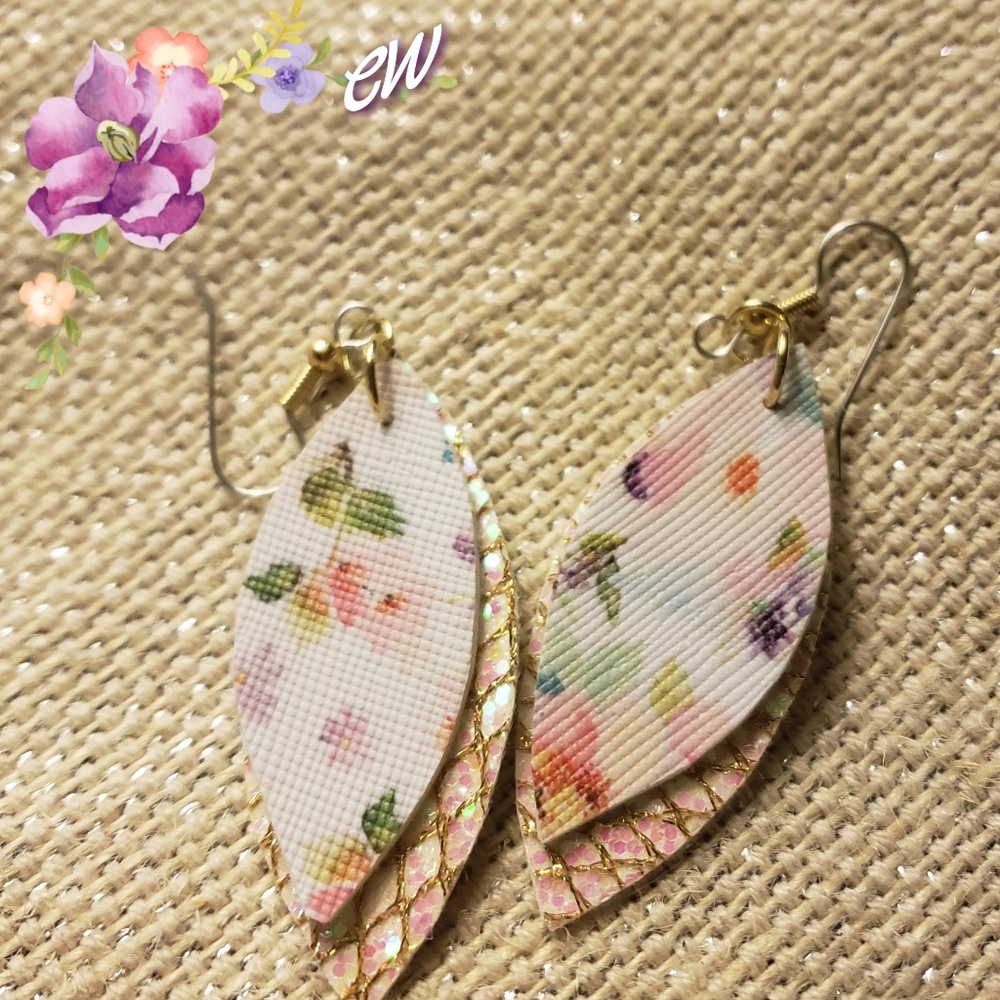 3/ $10😍 Beautiful layered, leather earrings